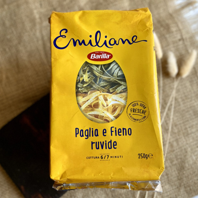 Makaronai Paglia e Fieno