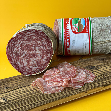 Saliamis su česnaku